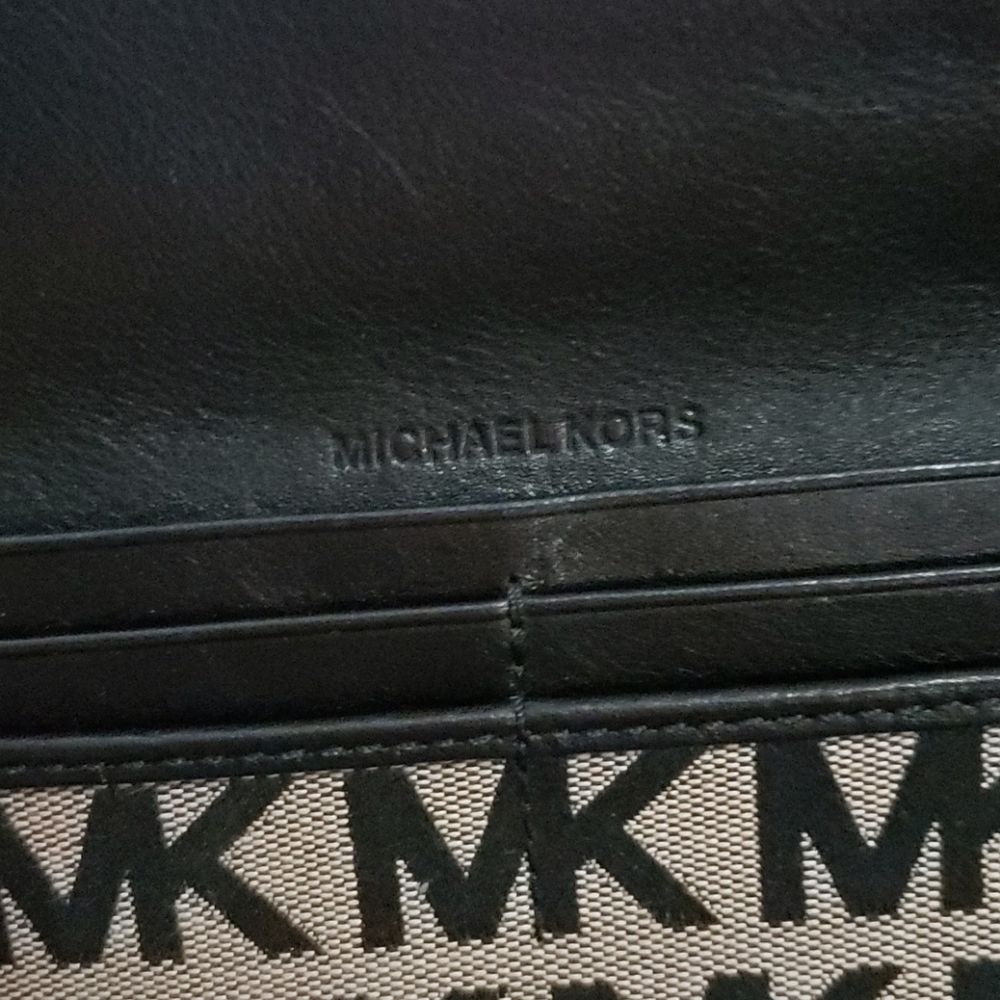 Wallet - Picture 2 of 2